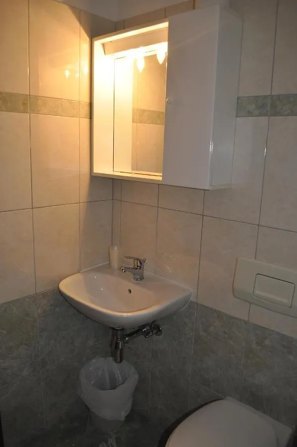 Poseidon Apartments Plomin