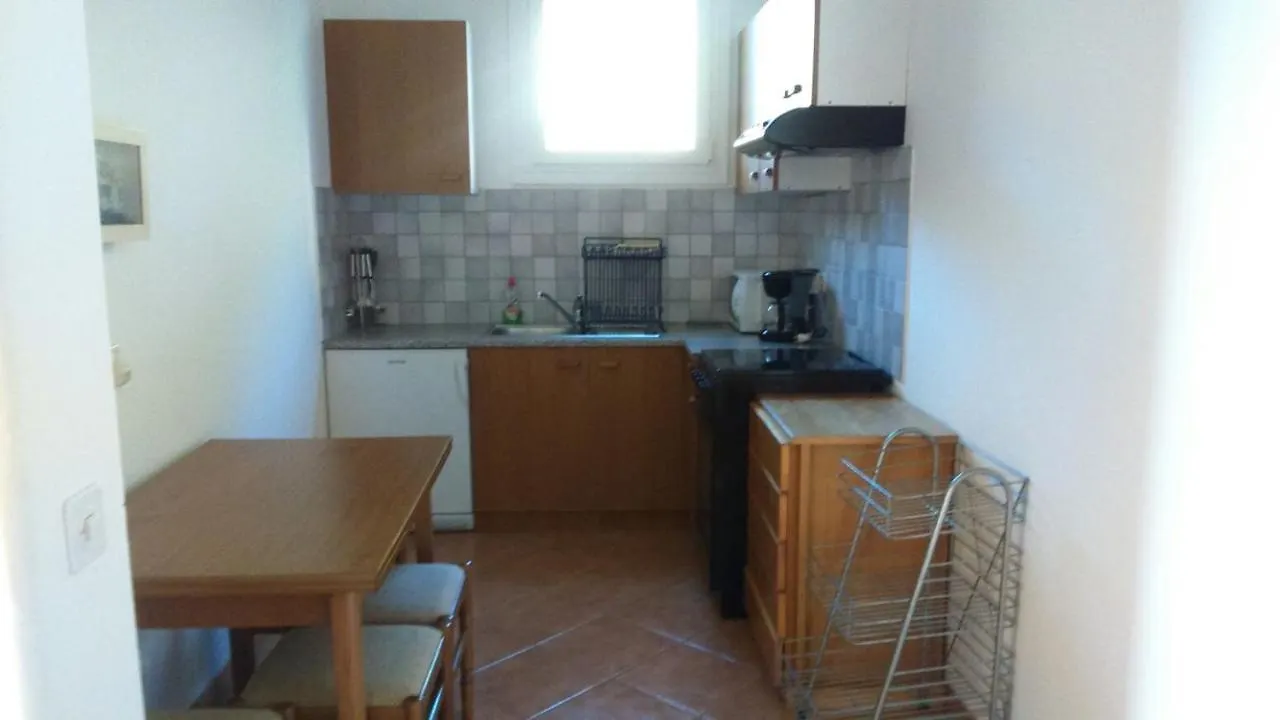 Poseidon Apartments Plomin