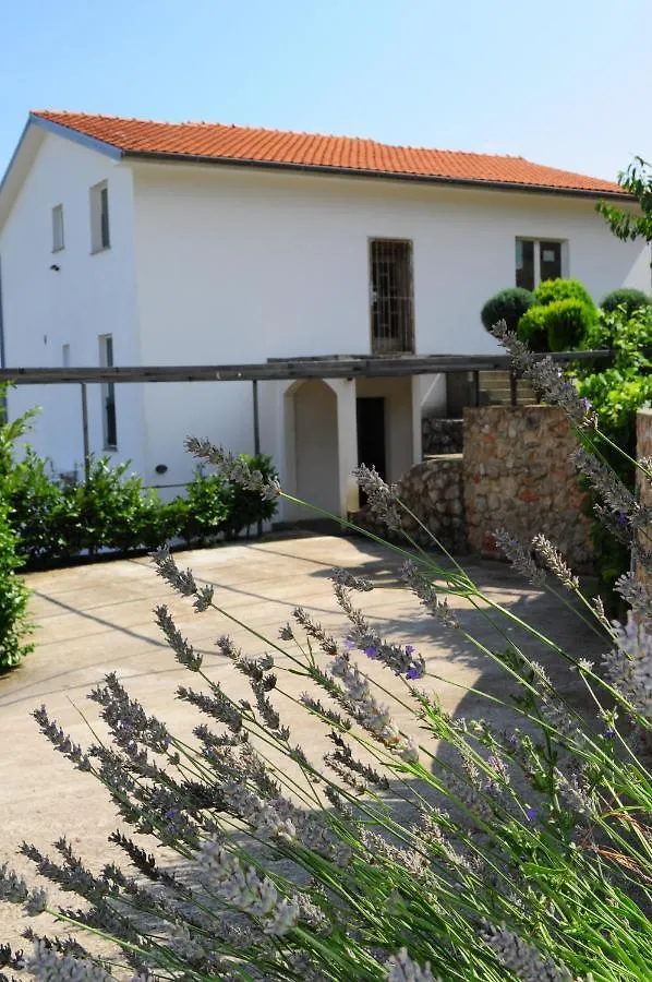 Poseidon Apartments Plomin